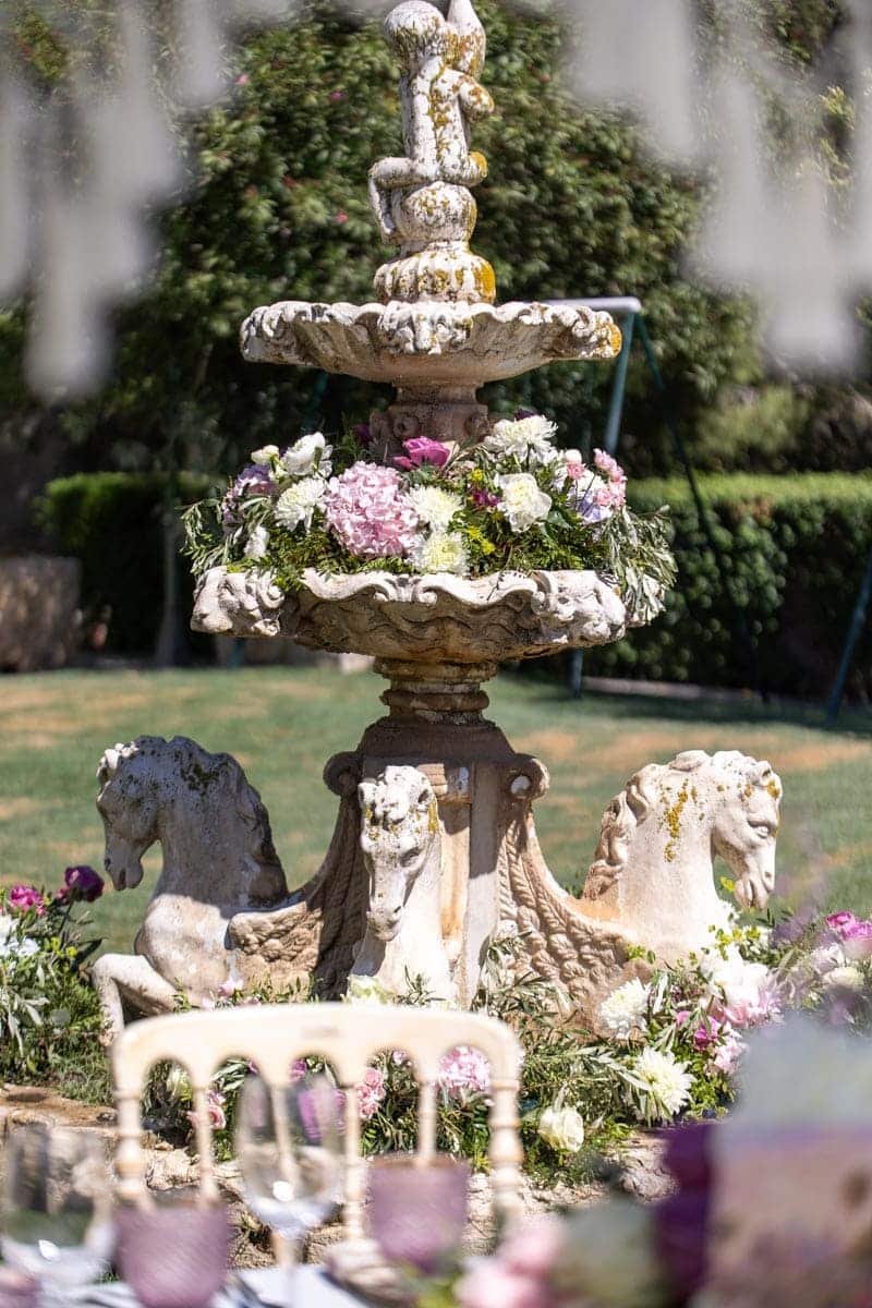 Diseño y decoración de una ceremonia de boda con hilo conductor